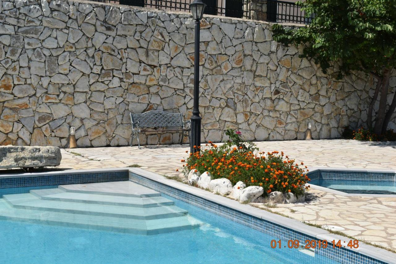 Estate Dafnopanagia Villa Magda Asprogerakata Dış mekan fotoğraf