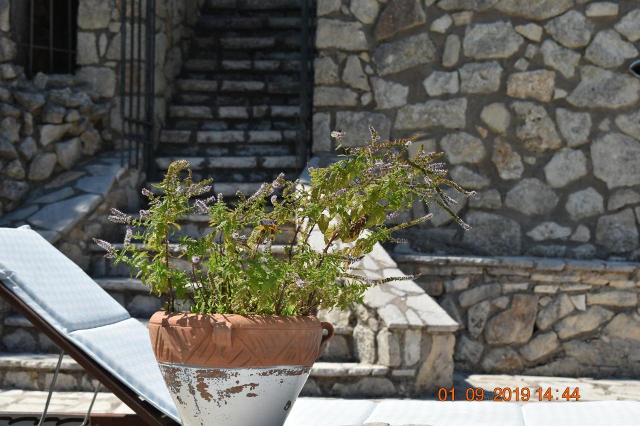 Estate Dafnopanagia Villa Magda Asprogerakata Dış mekan fotoğraf