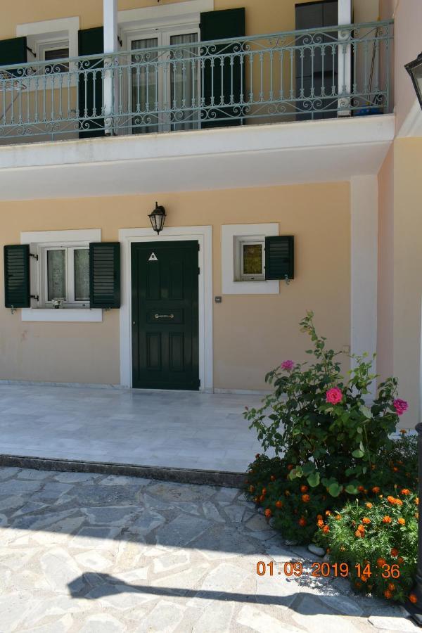 Estate Dafnopanagia Villa Magda Asprogerakata Dış mekan fotoğraf